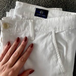 AG The Caden Tailored Trouser Jeans - White Size 26R - Never Worn!